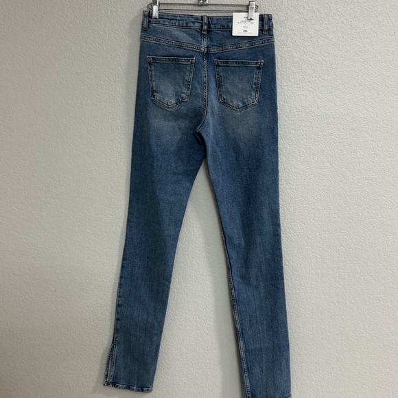NWT Zara High Rise Skinny With Split Hem Jeans - Picture 4 of 11
